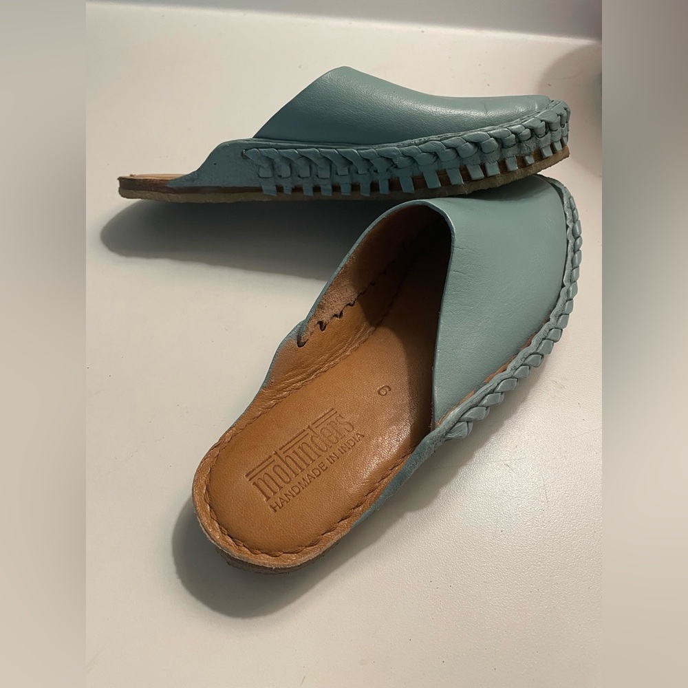 Mohinders Women's Powder BlueLeather Sz6. Slide On Flats Shoes Handmade Slides